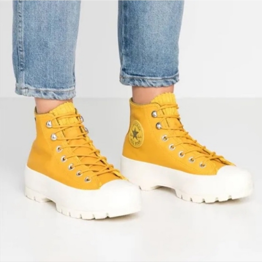 Converse CTAS Gold Lugged Hi Top Sneaker Boot